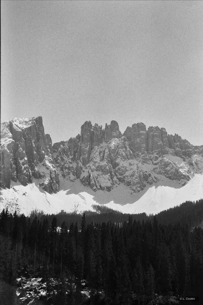 lights and shadows at Lago di Carezza